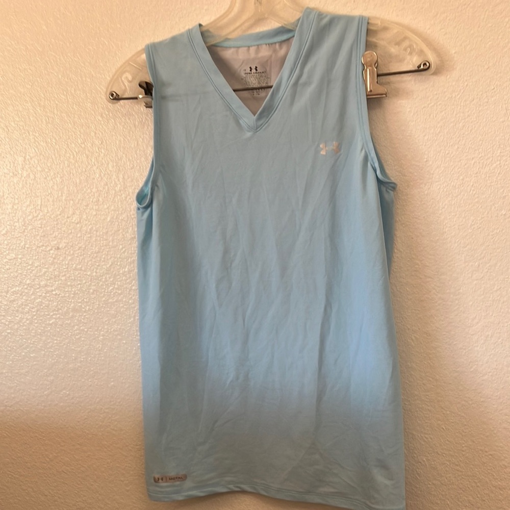 FINAL MARKDOWN Under armour top large